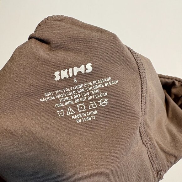 Skims Fits Everybody High Neck Bralette Taupe SOLD OUT ONLINE Size Small - Picture 3 of 5